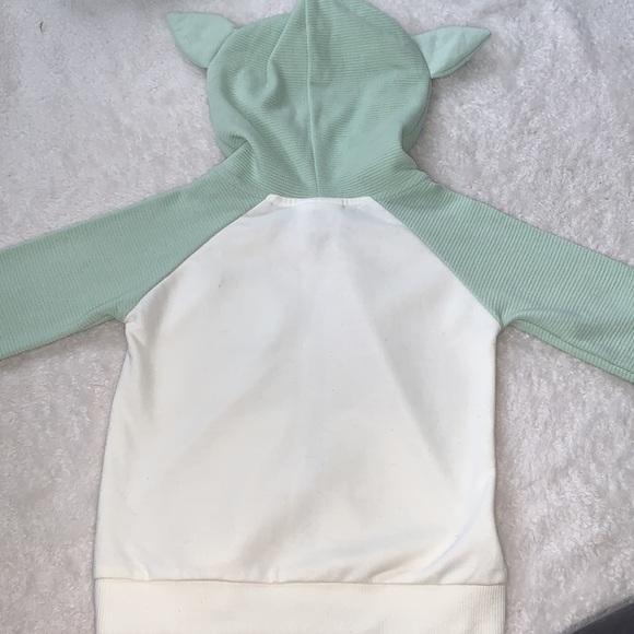 Star Wars Disney Baby Yoda 2 pc. Outfit 24M Green & Ivory EUC Hoodie & Shorts - Picture 10 of 12